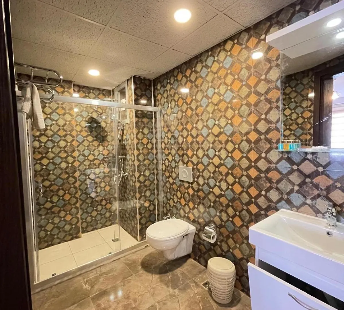 Ikarus Hotel Kusadası 3*,